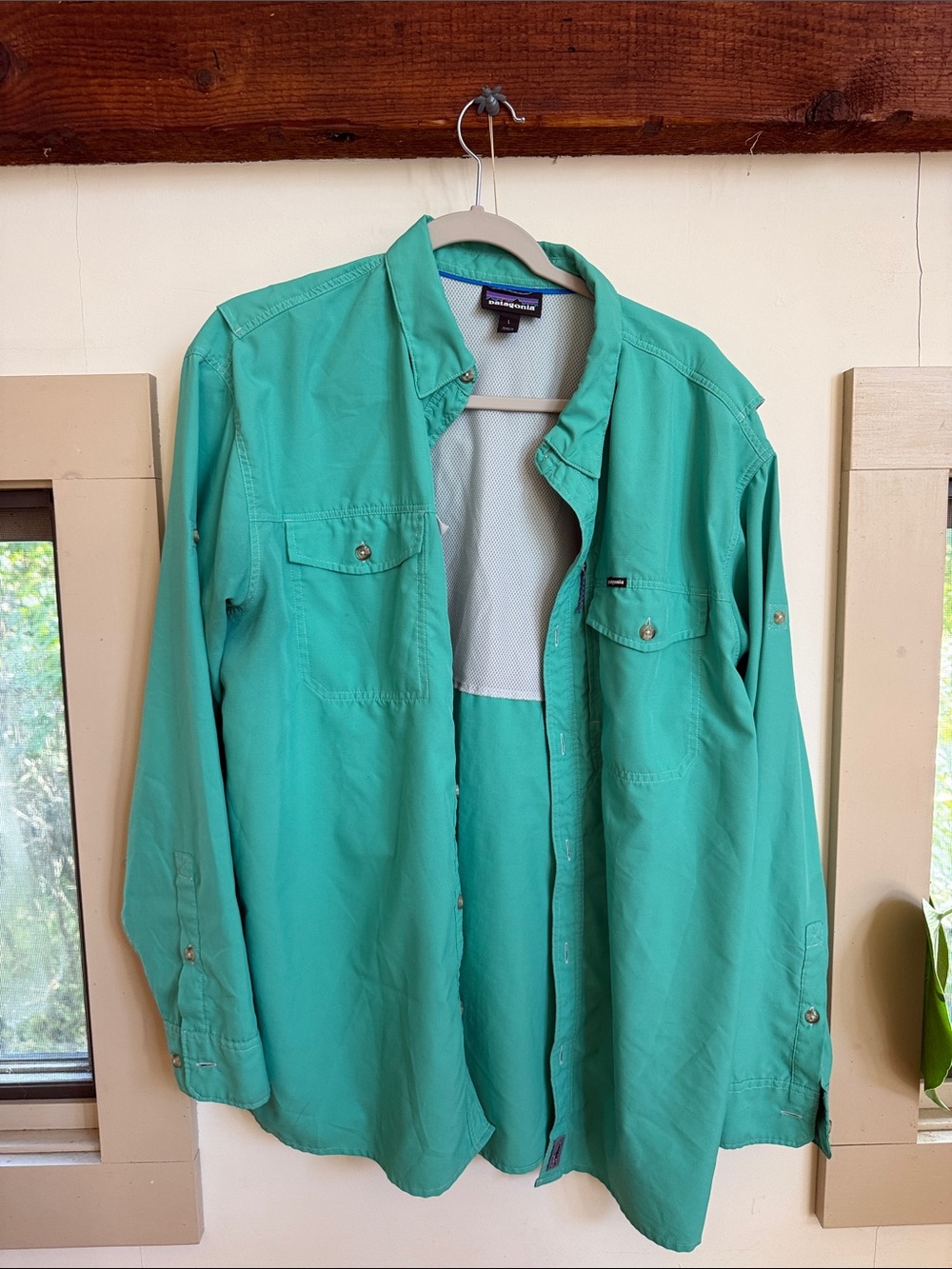 Patagonia Men’s fly fishing, camping, hiking shirt
